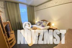1-к квартира, посуточно, 42м2, 1/6 этаж