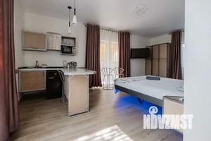 Студия квартира, посуточно, 30м2, 1/2 этаж