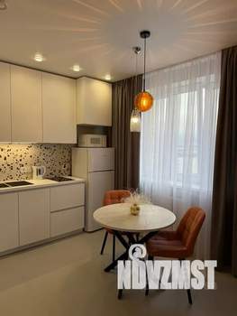 Студия квартира, посуточно, 42м2, 21/24 этаж