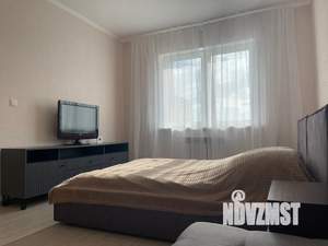 1-к квартира, посуточно, 37м2, 2/15 этаж