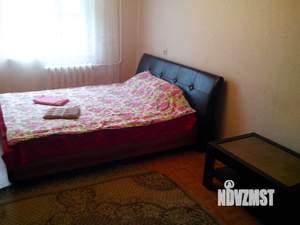 1-к квартира, посуточно, 34м2, 5/10 этаж