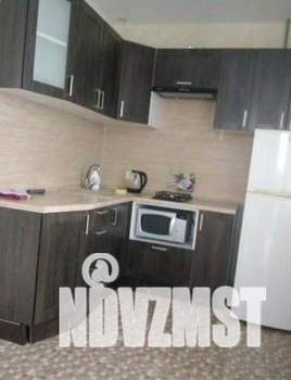 1-к квартира, посуточно, 44м2, 1/1 этаж