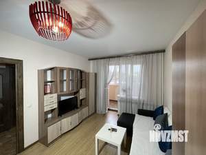 1-к квартира, посуточно, 42м2, 3/10 этаж