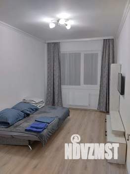 1-к квартира, посуточно, 35м2, 10/18 этаж