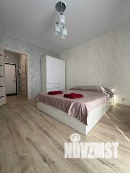 1-к квартира, посуточно, 42м2, 6/17 этаж