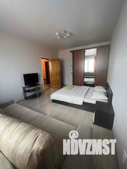 1-к квартира, посуточно, 38м2, 1/1 этаж