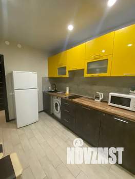 1-к квартира, посуточно, 36м2, 13/16 этаж