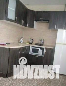 1-к квартира, посуточно, 44м2, 1/1 этаж