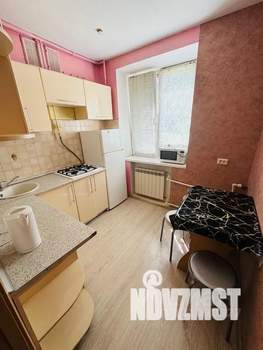 2-к квартира, посуточно, 45м2, 1/5 этаж