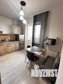 1-к квартира, посуточно, 35м2, 1/10 этаж