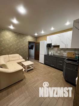 Студия квартира, посуточно, 38м2, 14/17 этаж