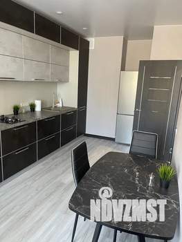 1-к квартира, посуточно, 40м2, 6/15 этаж