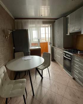 1-к квартира, на длительный срок, 42м2, 7/10 этаж