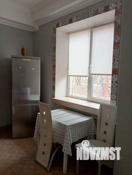 Студия квартира, на длительный срок, 49м2, 1/2 этаж