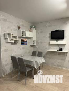 Студия квартира, посуточно, 35м2, 16/18 этаж