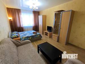 1-к квартира, посуточно, 60м2, 1/6 этаж