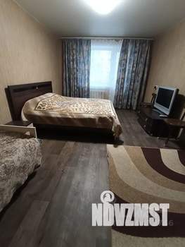 1-к квартира, посуточно, 38м2, 1/9 этаж