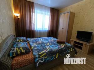 1-к квартира, посуточно, 60м2, 1/6 этаж