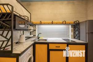 Студия квартира, посуточно, 40м2, 1/2 этаж