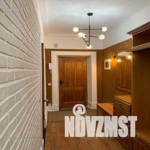 1-к квартира, посуточно, 57м2, 1/1 этаж