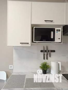 Студия квартира, посуточно, 19м2, 1/18 этаж