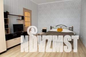 1-к квартира, посуточно, 40м2, 1/17 этаж