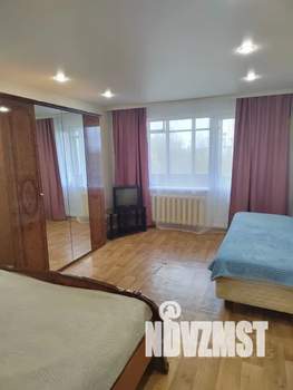 1-к квартира, посуточно, 40м2, 6/9 этаж