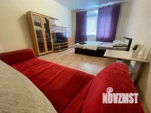 1-к квартира, посуточно, 38м2, 4/10 этаж