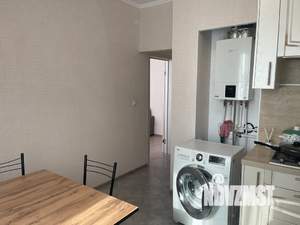 1-к квартира, посуточно, 37м2, 2/15 этаж