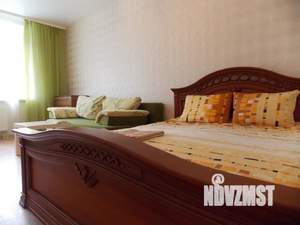 1-к квартира, посуточно, 41м2, 7/10 этаж