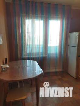 1-к квартира, посуточно, 37м2, 5/5 этаж