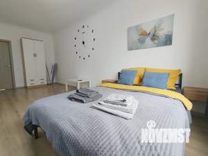 1-к квартира, посуточно, 35м2, 2/18 этаж