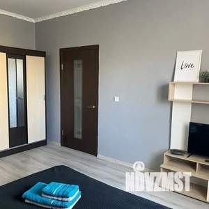 1-к квартира, посуточно, 37м2, 6/12 этаж