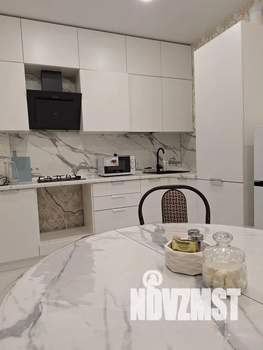 1-к квартира, посуточно, 43м2, 1/16 этаж
