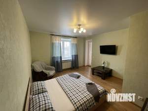 1-к квартира, посуточно, 43м2, 1/1 этаж