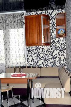 1-к квартира, посуточно, 48м2, 10/10 этаж