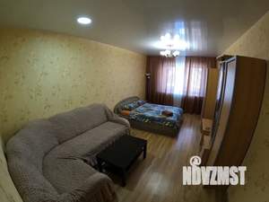 1-к квартира, посуточно, 60м2, 1/6 этаж