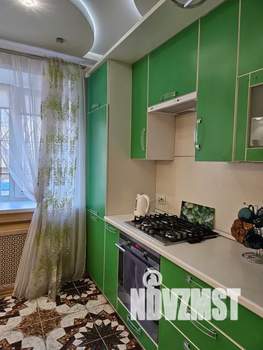 Студия квартира, посуточно, 34м2, 1/5 этаж