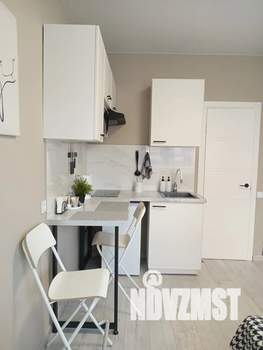 Студия квартира, посуточно, 19м2, 1/18 этаж