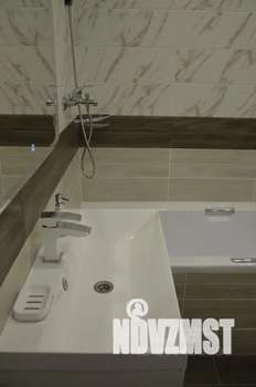 1-к квартира, посуточно, 42м2, 2/16 этаж