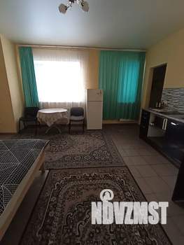 Студия квартира, посуточно, 30м2, 1/9 этаж