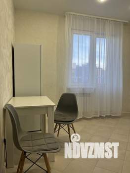 1-к квартира, посуточно, 37м2, 1/1 этаж