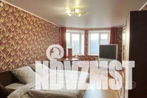 1-к квартира, посуточно, 55м2, 2/10 этаж