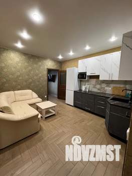 Студия квартира, посуточно, 38м2, 14/17 этаж