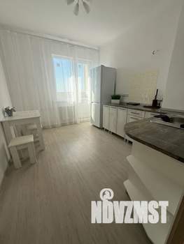 1-к квартира, посуточно, 38м2, 14/18 этаж