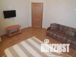 1-к квартира, посуточно, 42м2, 1/5 этаж