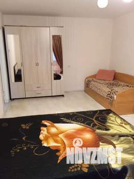 1-к квартира, посуточно, 35м2, 1/9 этаж