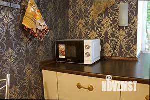 1-к квартира, посуточно, 33м2, 1/2 этаж