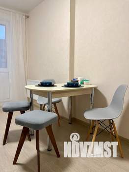 1-к квартира, посуточно, 37м2, 13/16 этаж