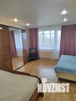 1-к квартира, посуточно, 40м2, 6/9 этаж